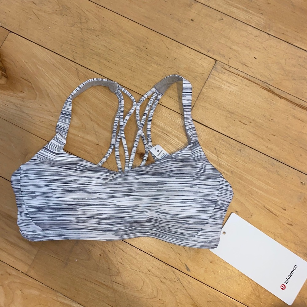 Free To Be Zen Bra Lululemon Size 4